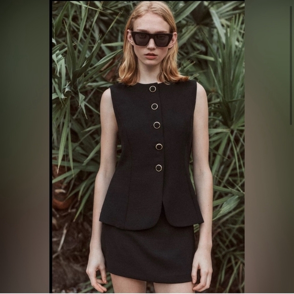 Zara Short Vest Jumpsuit - Picture 2 of 6